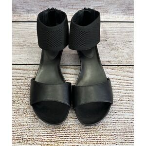 Vera Wang Redfree Black Strappy Sandals Women's Size 6 Stretchy Ankle Strap